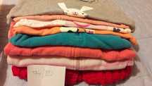 Zestaw paka ubranek: rozmiar 74/80 bluzki (pepa) bluzy, swetrek, polar