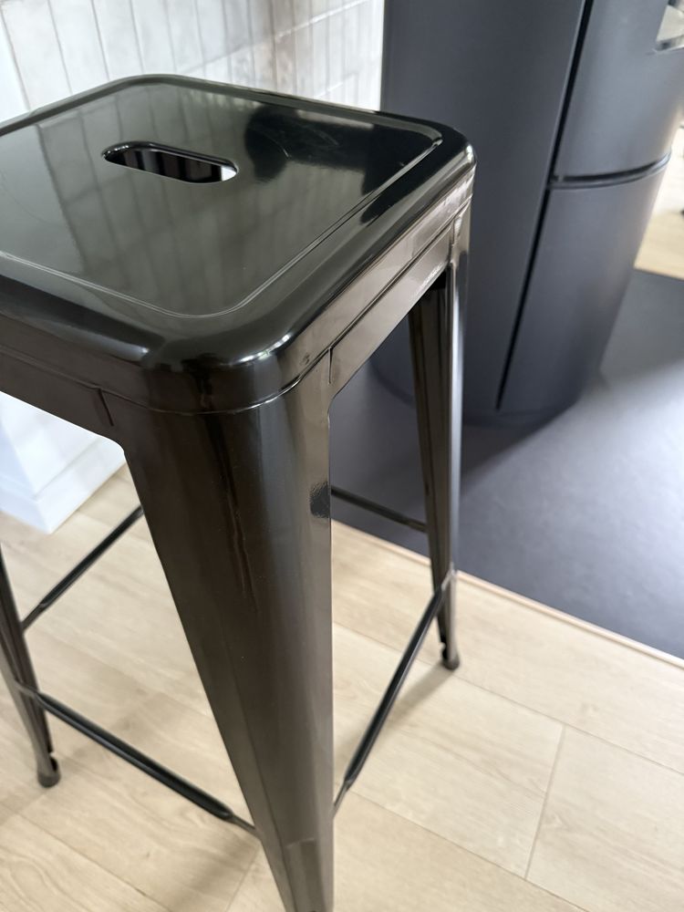 Krzeslo hoker metalowe 75 cm