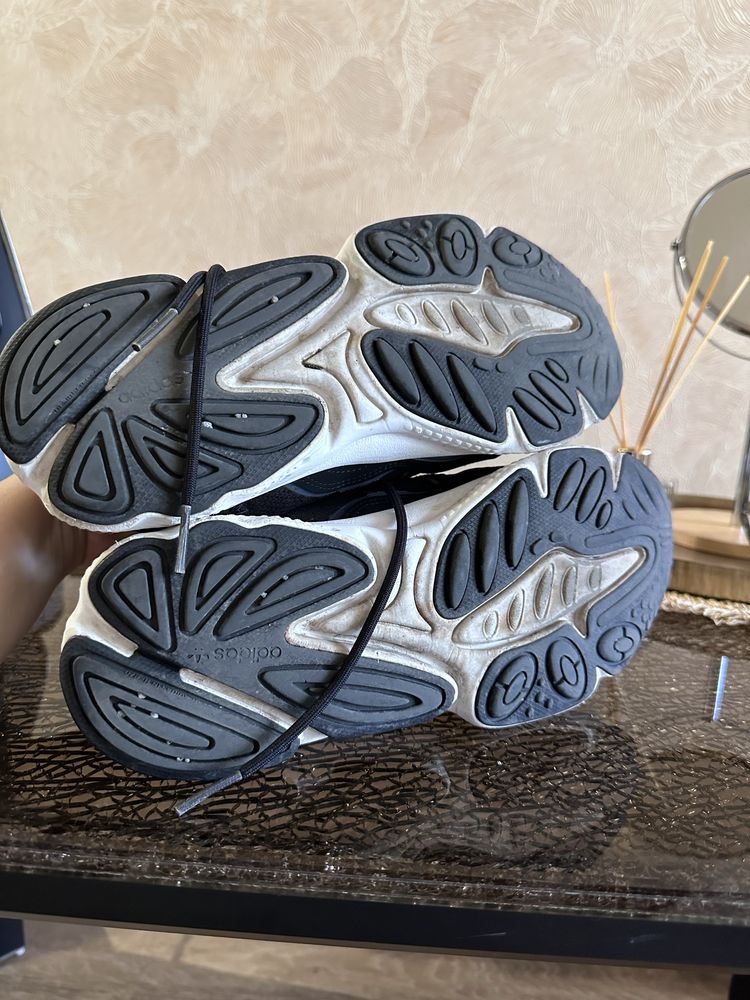 Кросовки adidas оригинал 42 размера