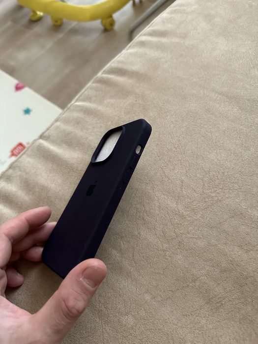 Чехол на айфон 14 про