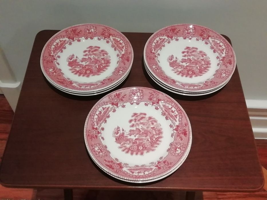 Pratos "Estátua" (Cavalinho), Sacavém