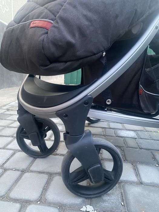 Прогулянкова каляска Carrello Vista