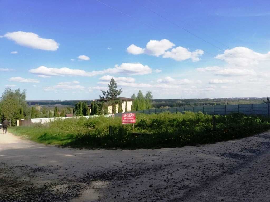 Продам видові земельні ділянки з видом річку Південний Буг та Вінницю.