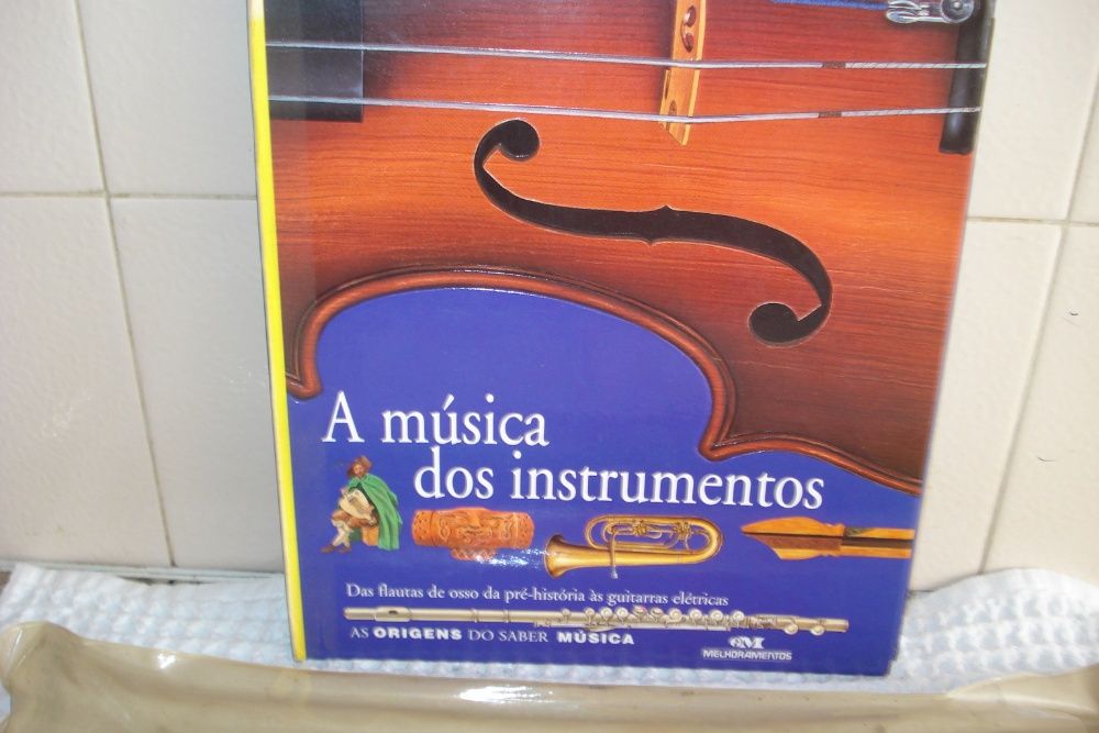 Acessórios e instrumentos musicais