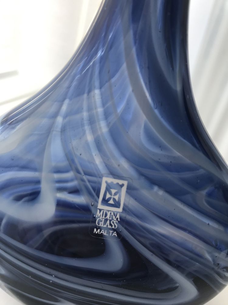 Ręcznie wykonany, szklany wazon z huty szkła Mdina