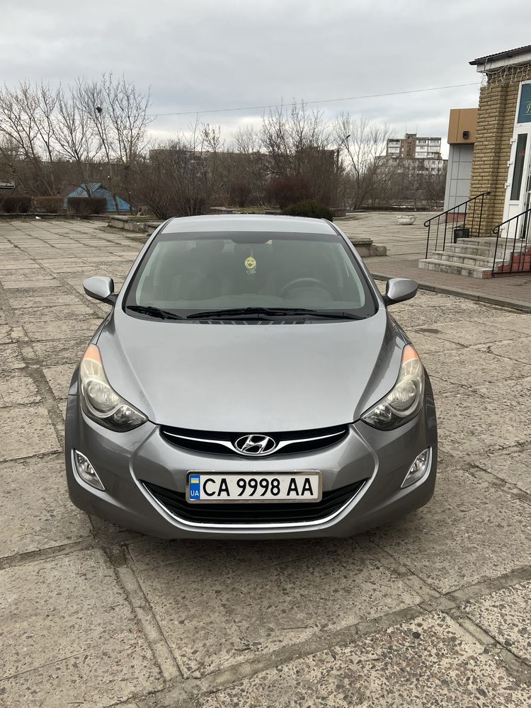 Продам hyundai elantra