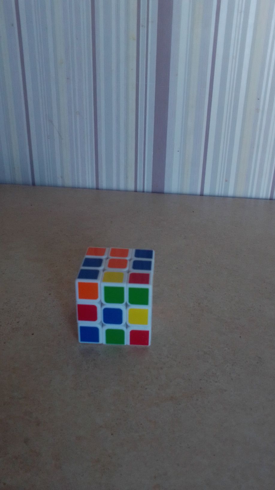 Продам кубик Рубик новый