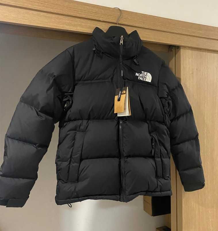 Czarna-kurtka -ITNFI- NorthFace-700-Rozmiary-XXS