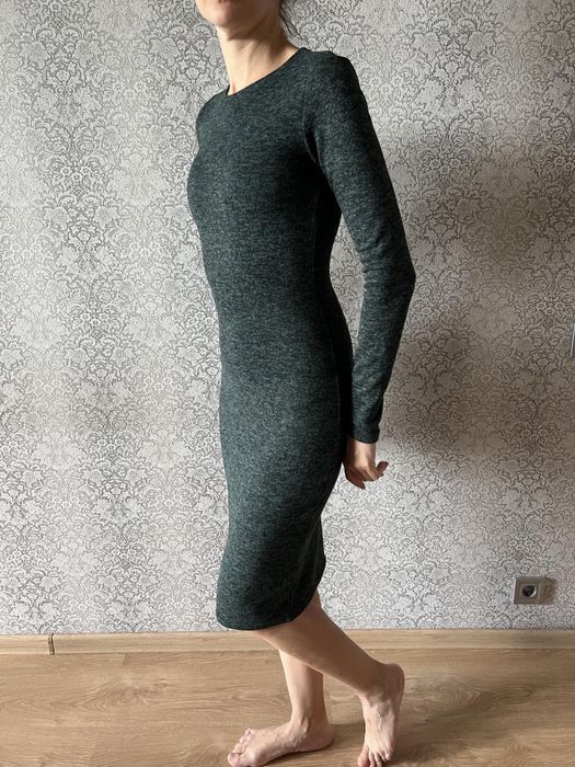 Сукня смарагдова