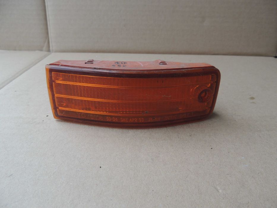 Zaślepka kierunkowskazu lewego kierunkowskaz lewy LEXUS LS400