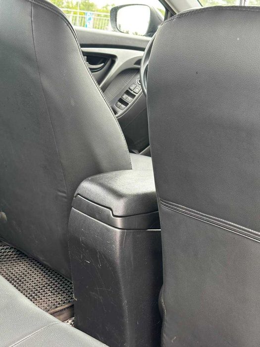 Hyundai Elantra 2011