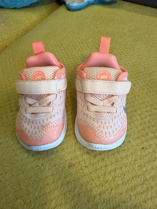 Buciki Nike dla maluszka