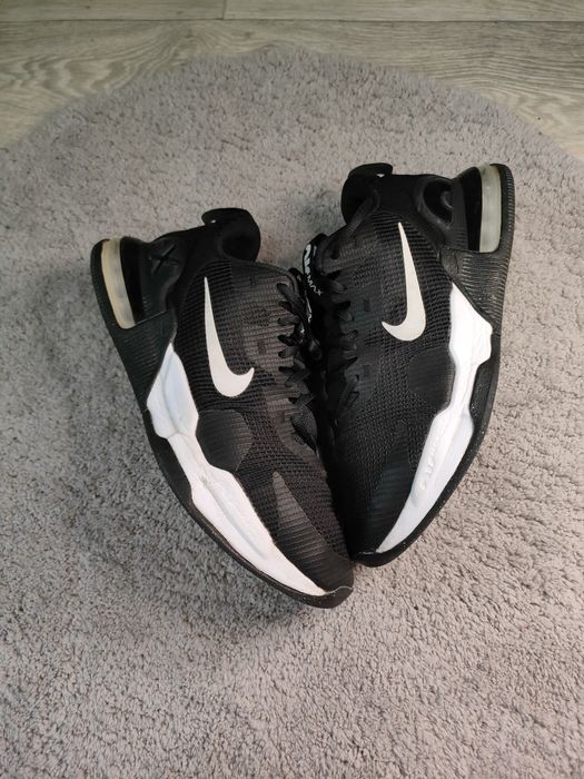 Кроссовки от nike