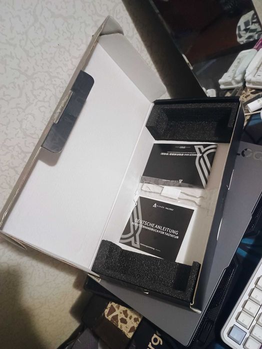 Ajazz AK820 Max (Дротова Версія)