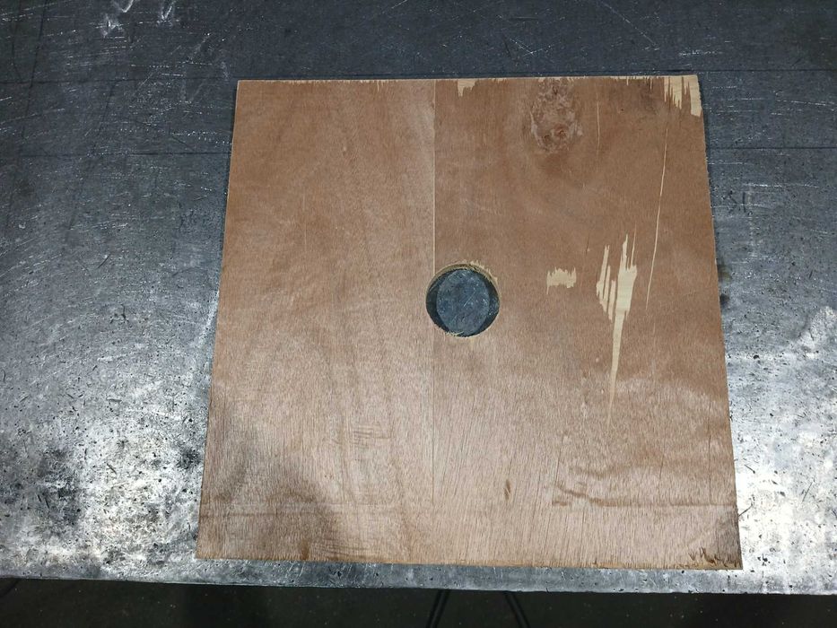 Фанера 503x503мм 19мм