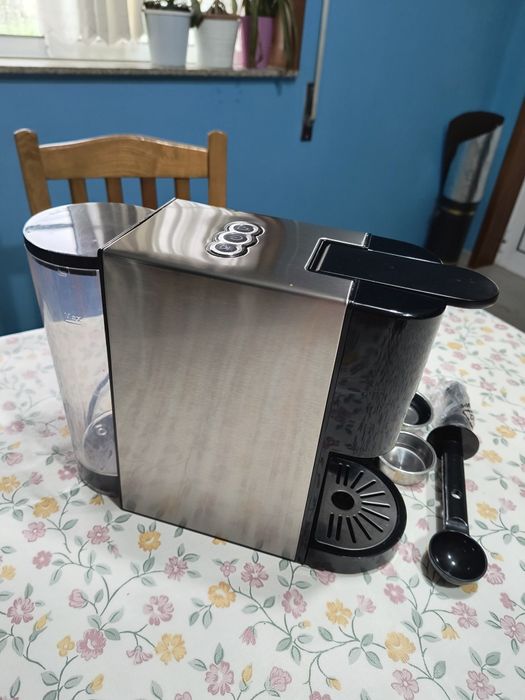 Máquina de café 4 em 1