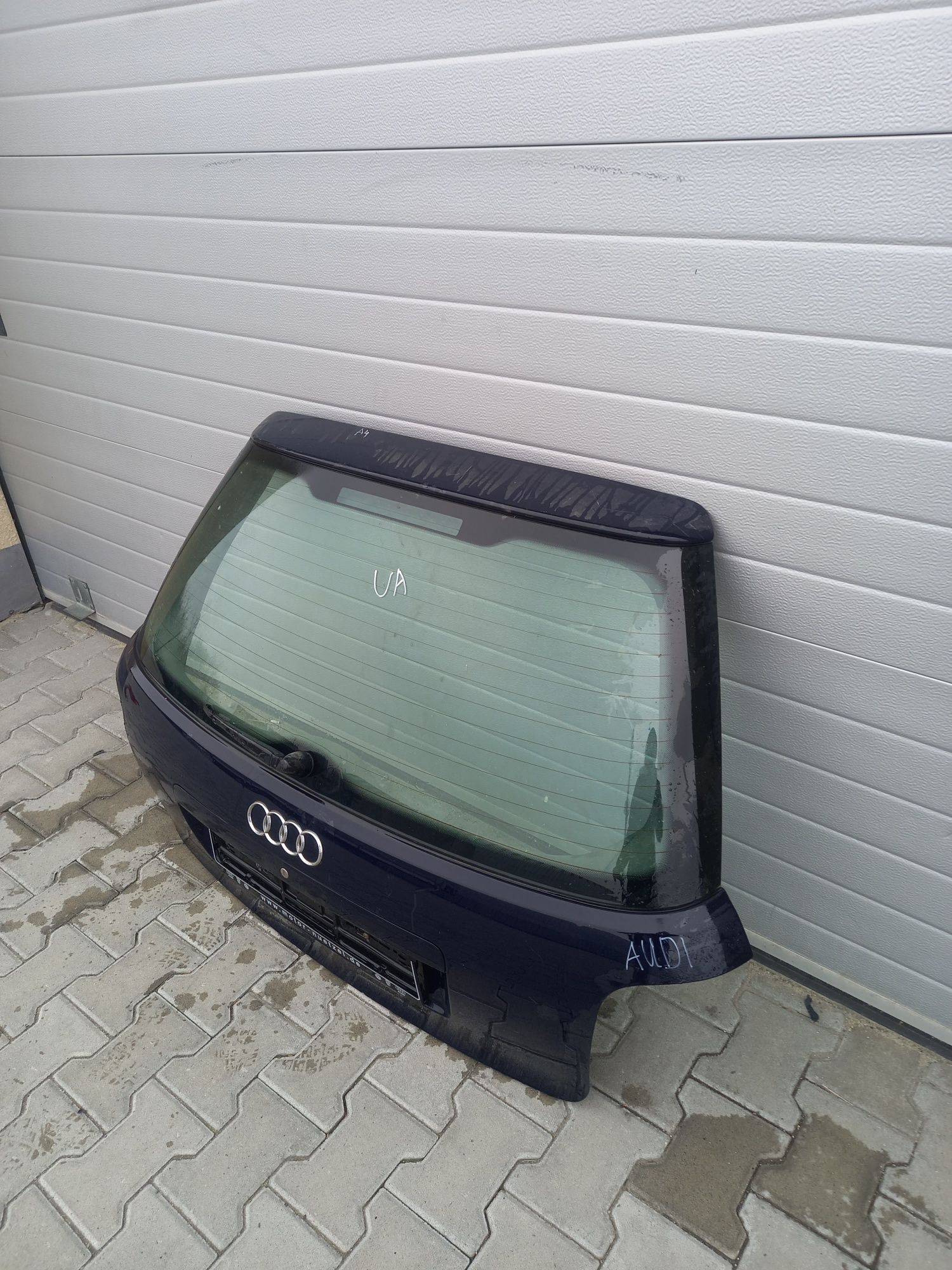 Ляда кришка багажника Audi A4 B5