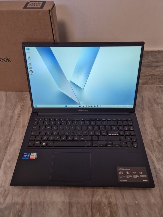 ASUS VivoBook 15 F1504VA (15,6 FHD/i7-1355U/16/512Gb SSD)