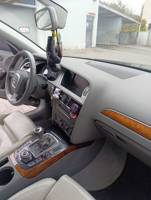 Автомобіль Ауді А4