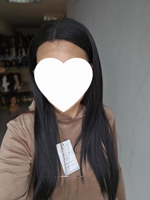 Długa peruka proste czarne lekkie włosy Kim naturalna fryzura lace fro