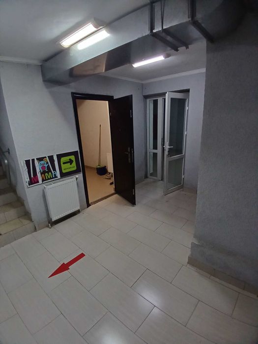 Продається комерційне приміщення.