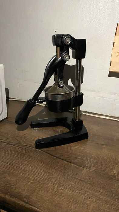 Ручна соковижималка