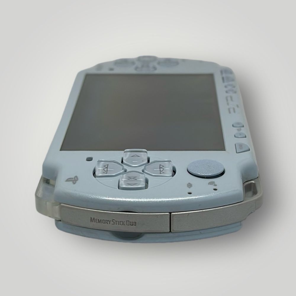 Ігрова приставка Sony PlayStation PSP-2000 Sky Blue  32gb
