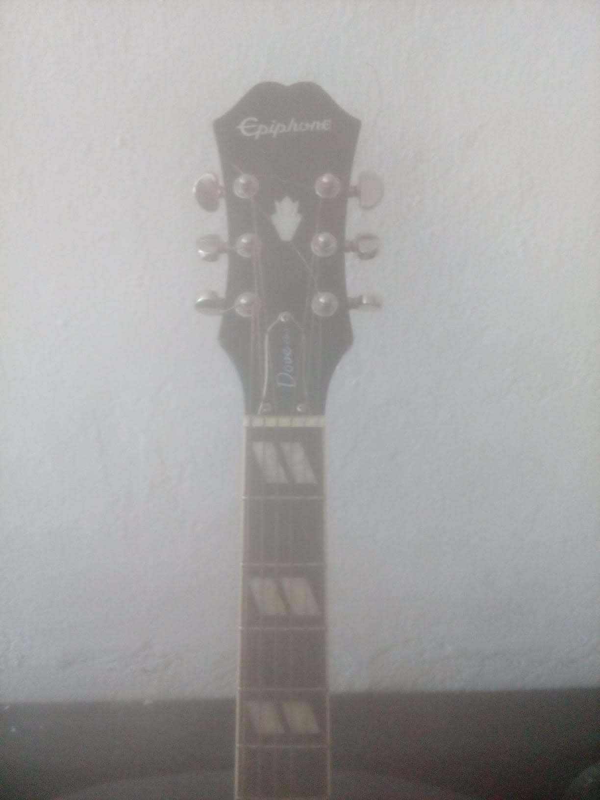 Vende se epiphone dove pro