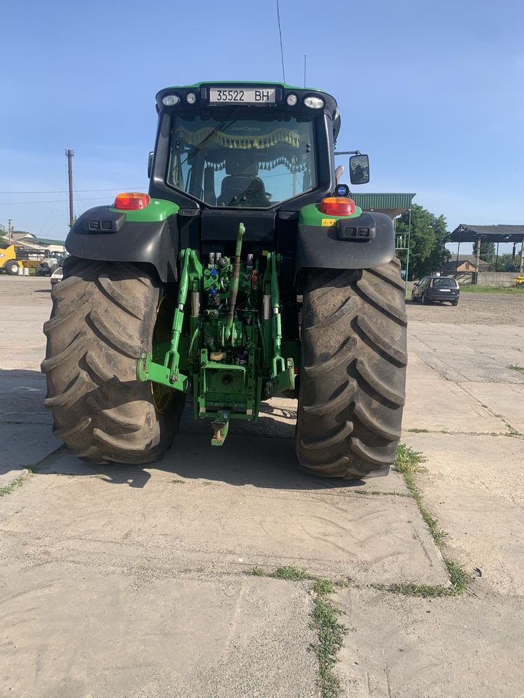 John Deere 6195M