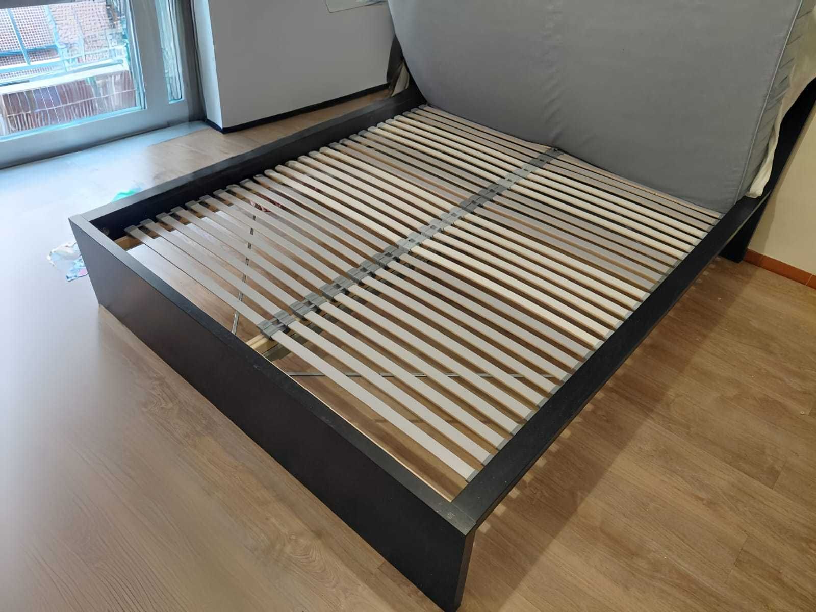 Cama de Casal Ikea MALM + Colchão
