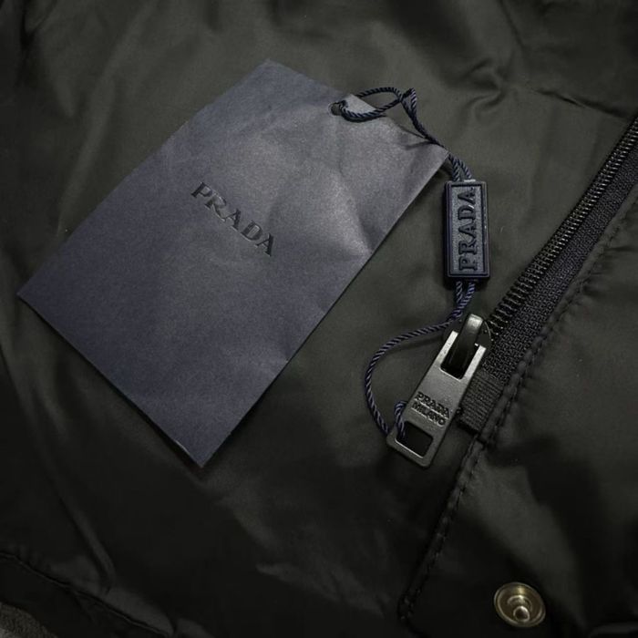 Жіноча куртка-трансформер пуховик чорна Prada S