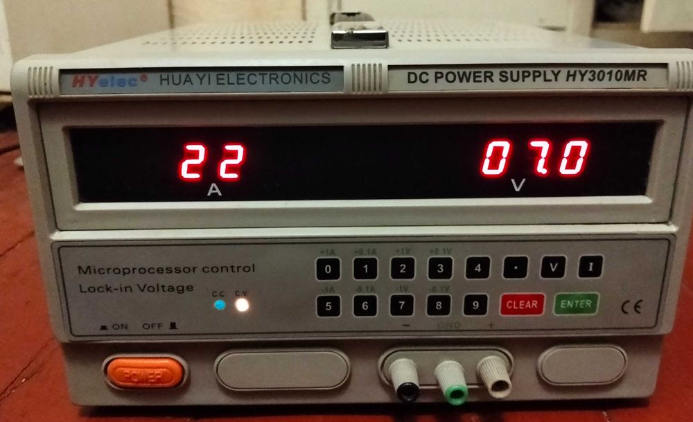 Регулятор напруги