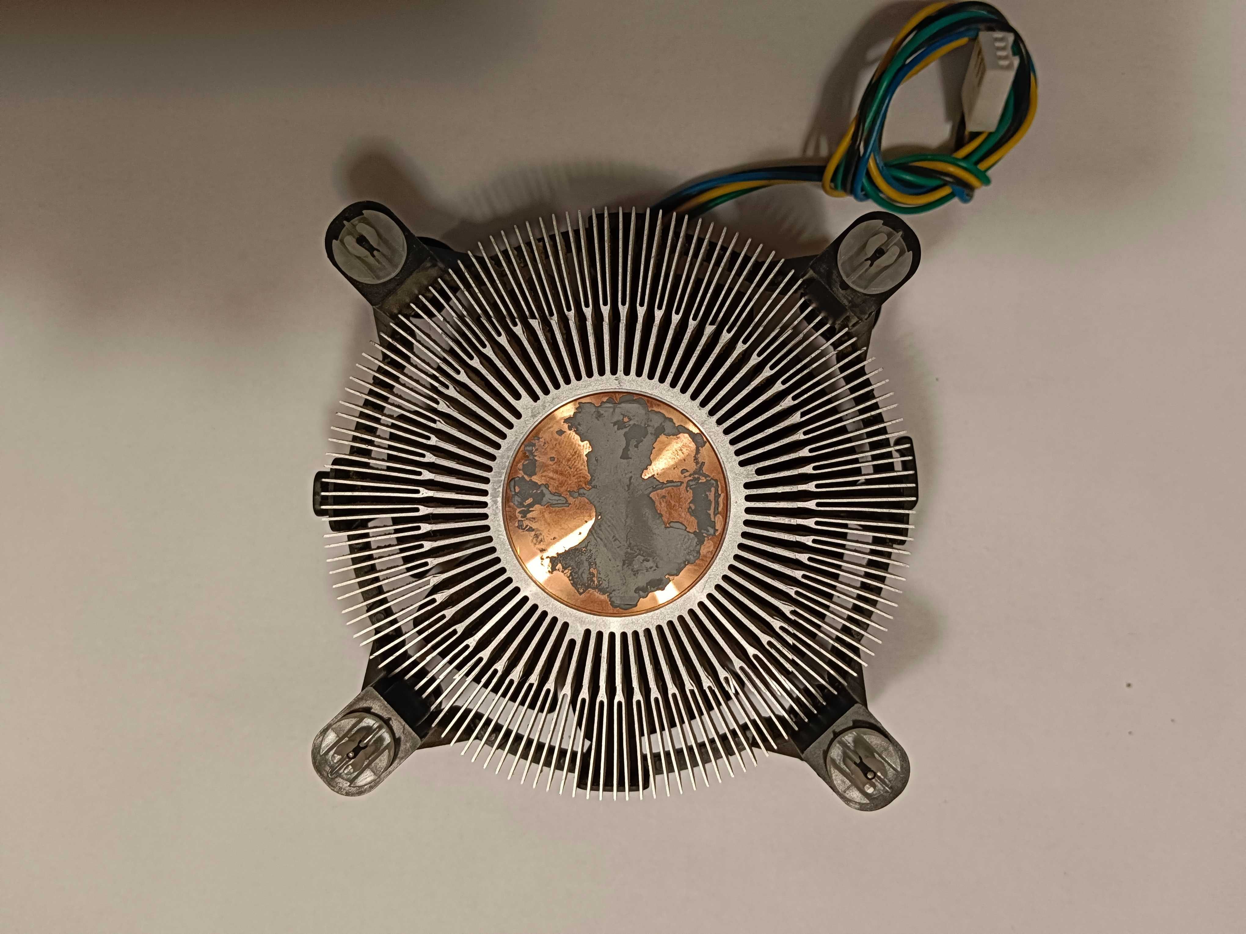Procesor Intel CORE M2 QUAD 2,33 GHZ plus Cooler