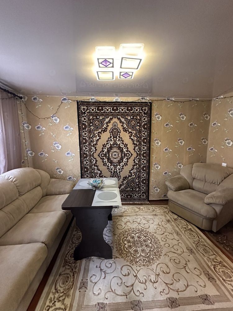 Продам дом 5 мин метро киевская , рост . 70 м2 . сертификат