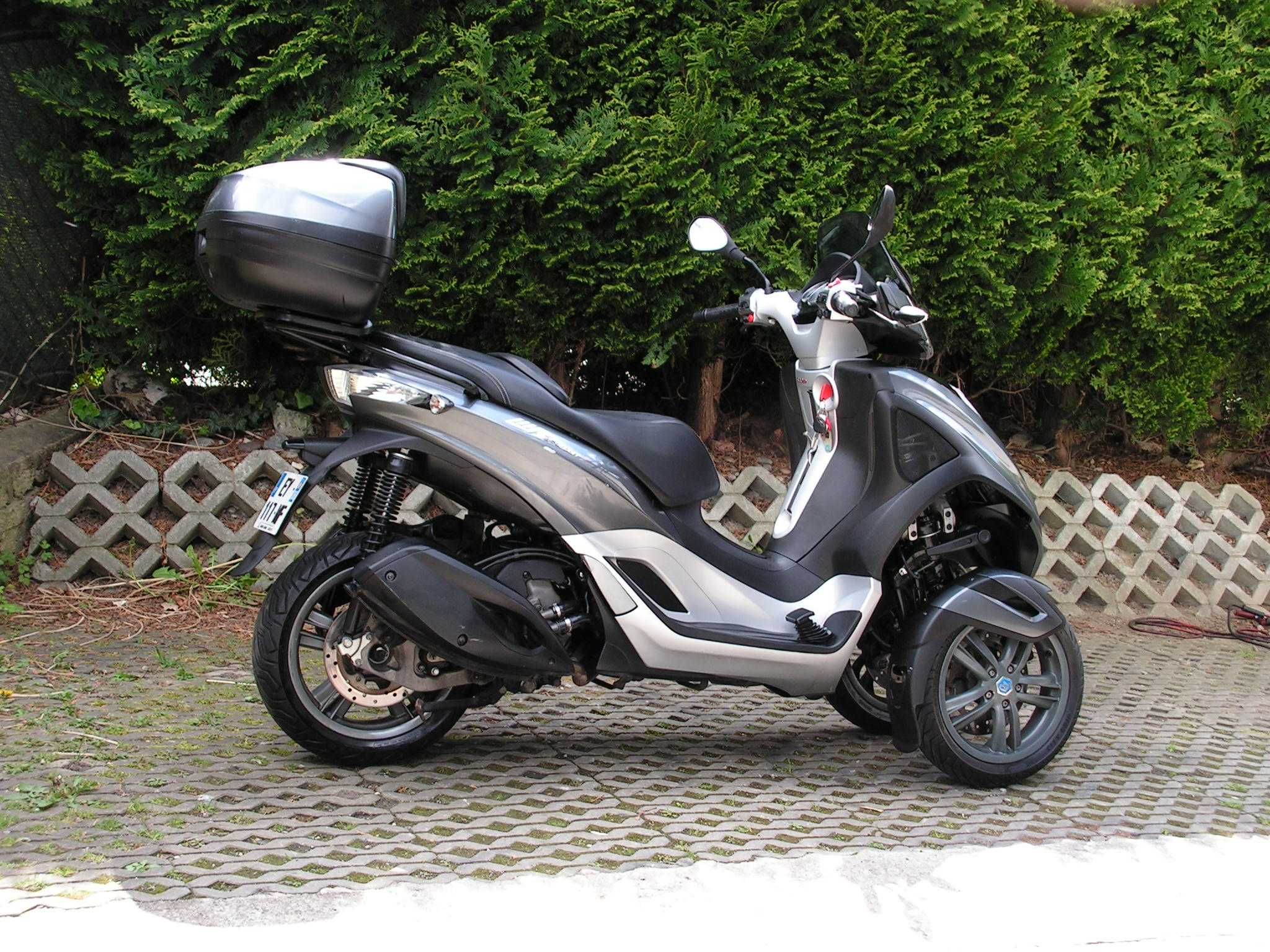 PIAGGIO MP3 yourban 300  LT L5e 400 yamaha xmax 500 x8 x9 x10 125 katB