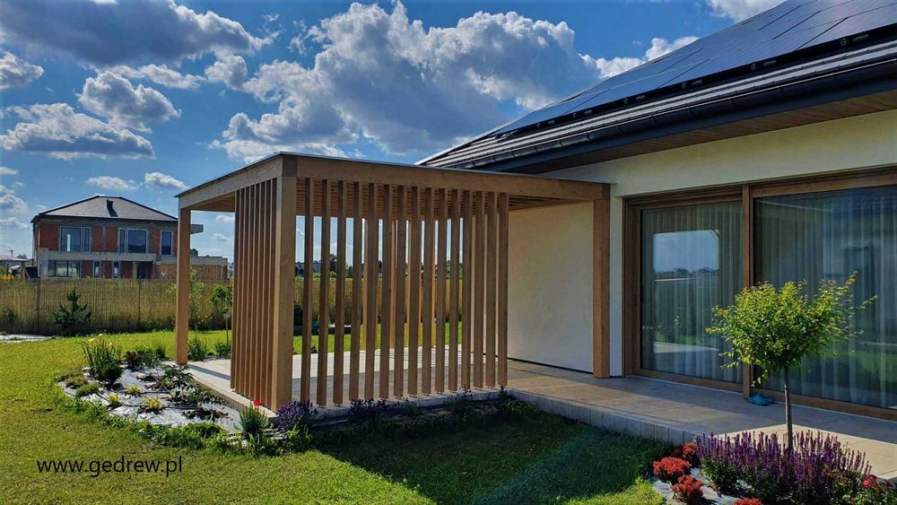Nowoczesne zadaszenie tarasu pergola tarasowa lamele drewniane