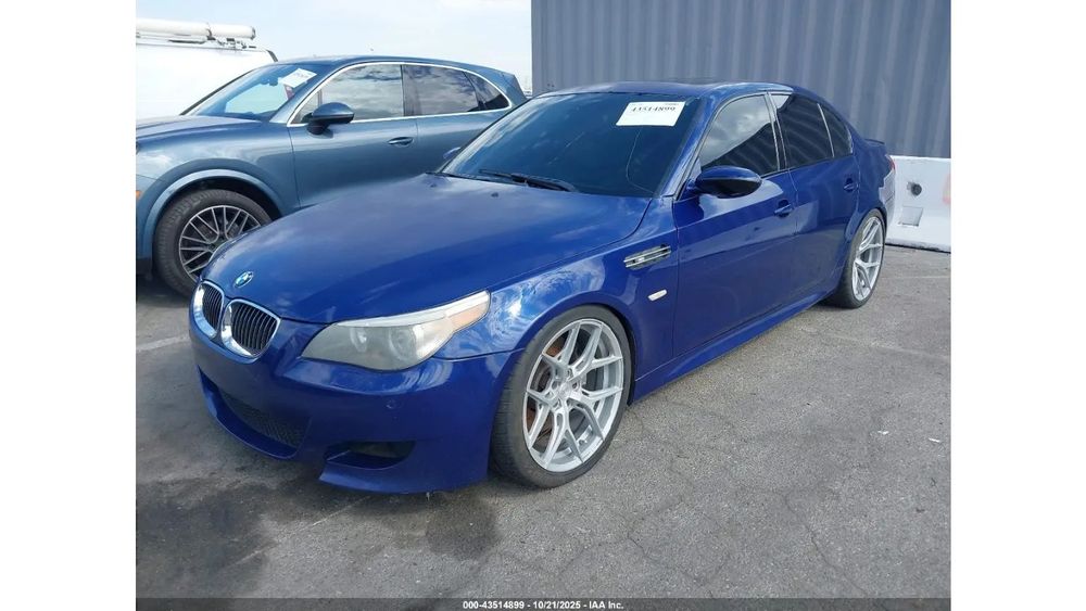 BMW M5 M5 E60 LCI Polift /V10/Kolor-interlagos-blau/