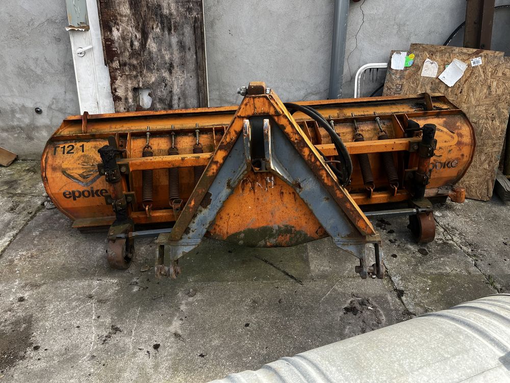 Plug sniezny hydraulicznie sterowany