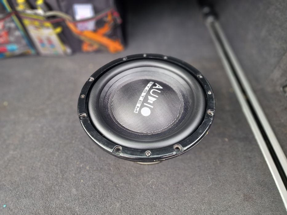 Skrzynia basowa subwoofer tuba Głośnik 25 cm Audio System HX10SQ
