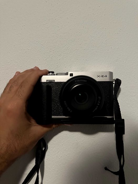 Fujifilm X-E4, com baterias, lente TTartisan AF 27 mm