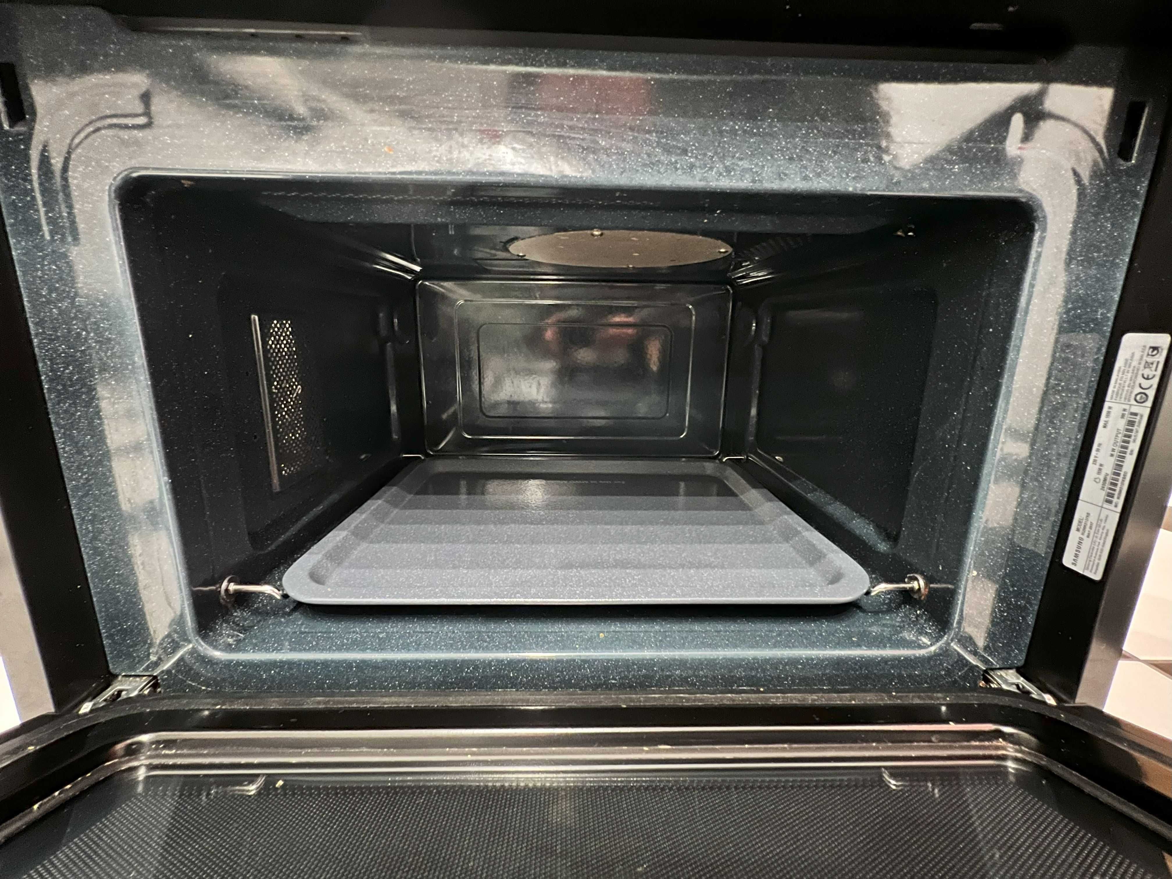 Kuchenka Mikrofalowa SAMSUNG, Mikrofala pod zabudowę