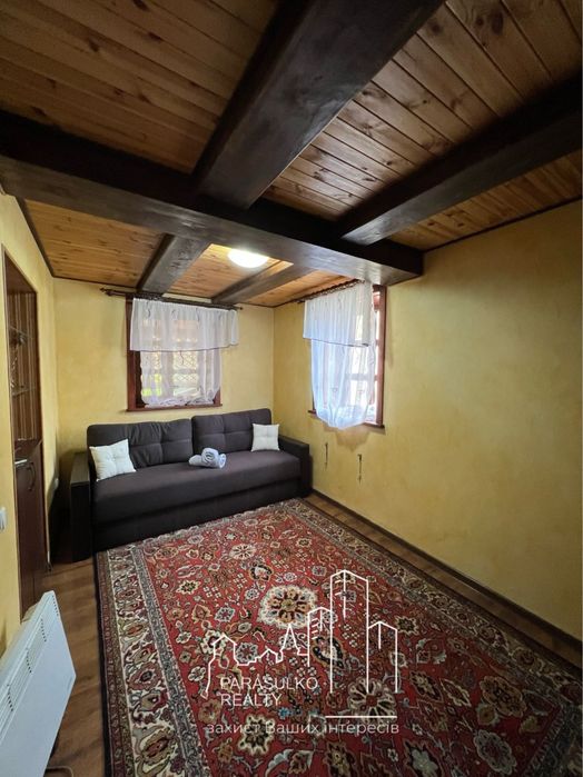 Продам дачні будинки біля річки