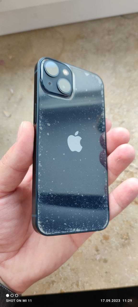 Apple iPhone 13 Black в гарному стані