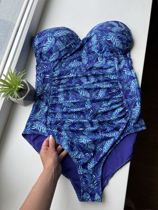 Яскравий суцільний купальник спільний злитний