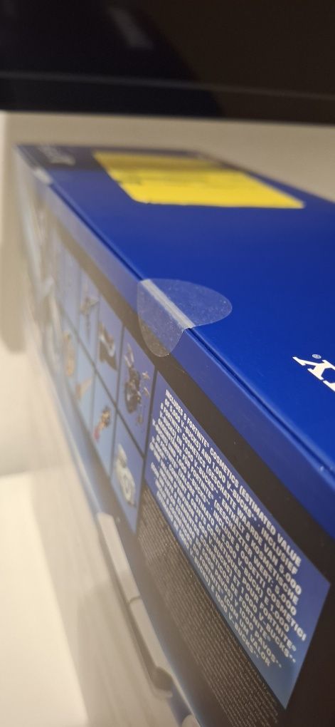 Ps5 Slim 1TB selada c/leitor+2 comandos+2 jogos+estação+capa+garantia