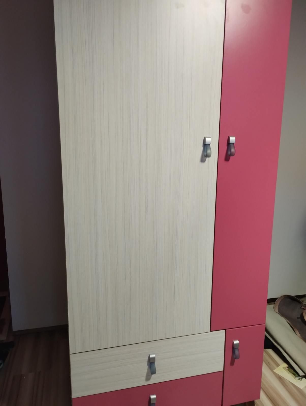 Zestaw mebli biurko,łóżko,szafs