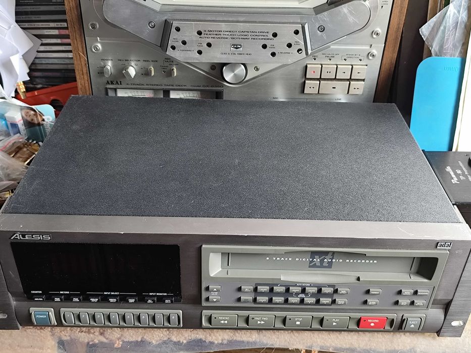 Alesis ADAT 8 track