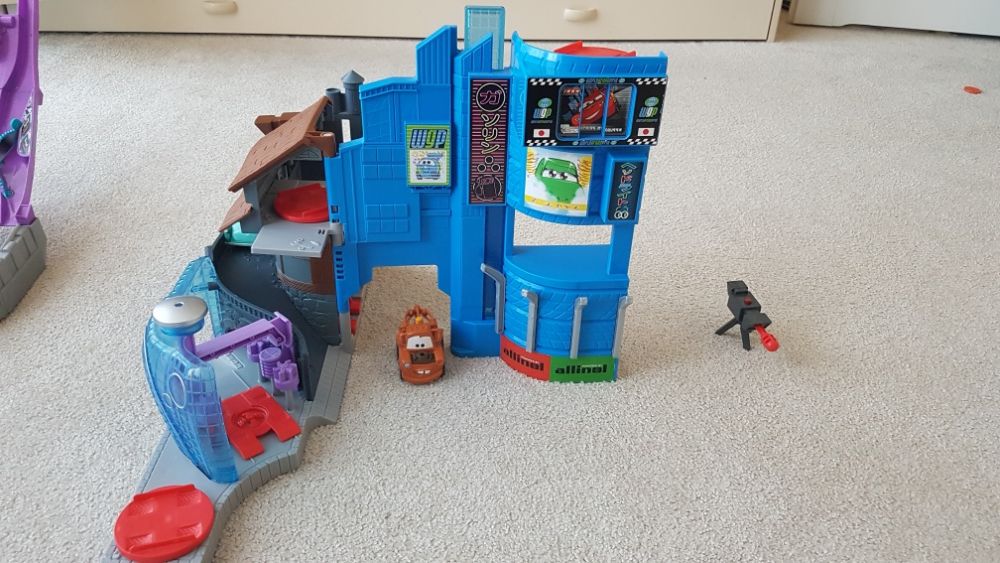 Imaginext Cars 2 Tokio