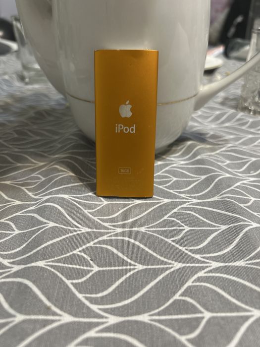 Ipod nano 16g w pelni sprawny wizualnie nie jest najlepiej
