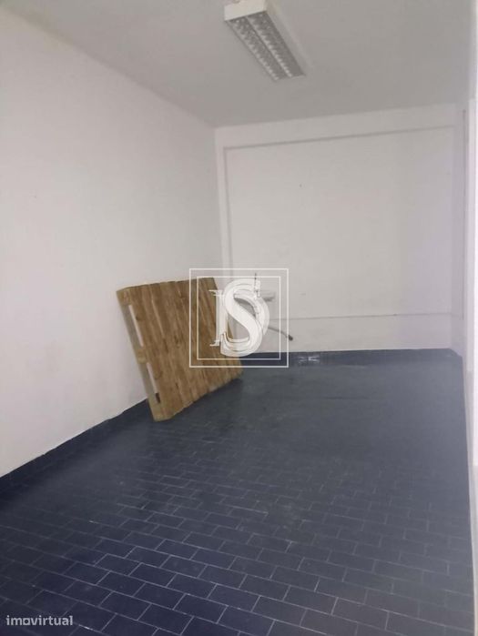 Loja para investimento em Azurém